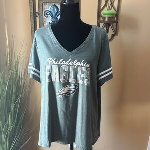 NFL Philadelphia Eagles Women's Green V-Neck T-Shirt